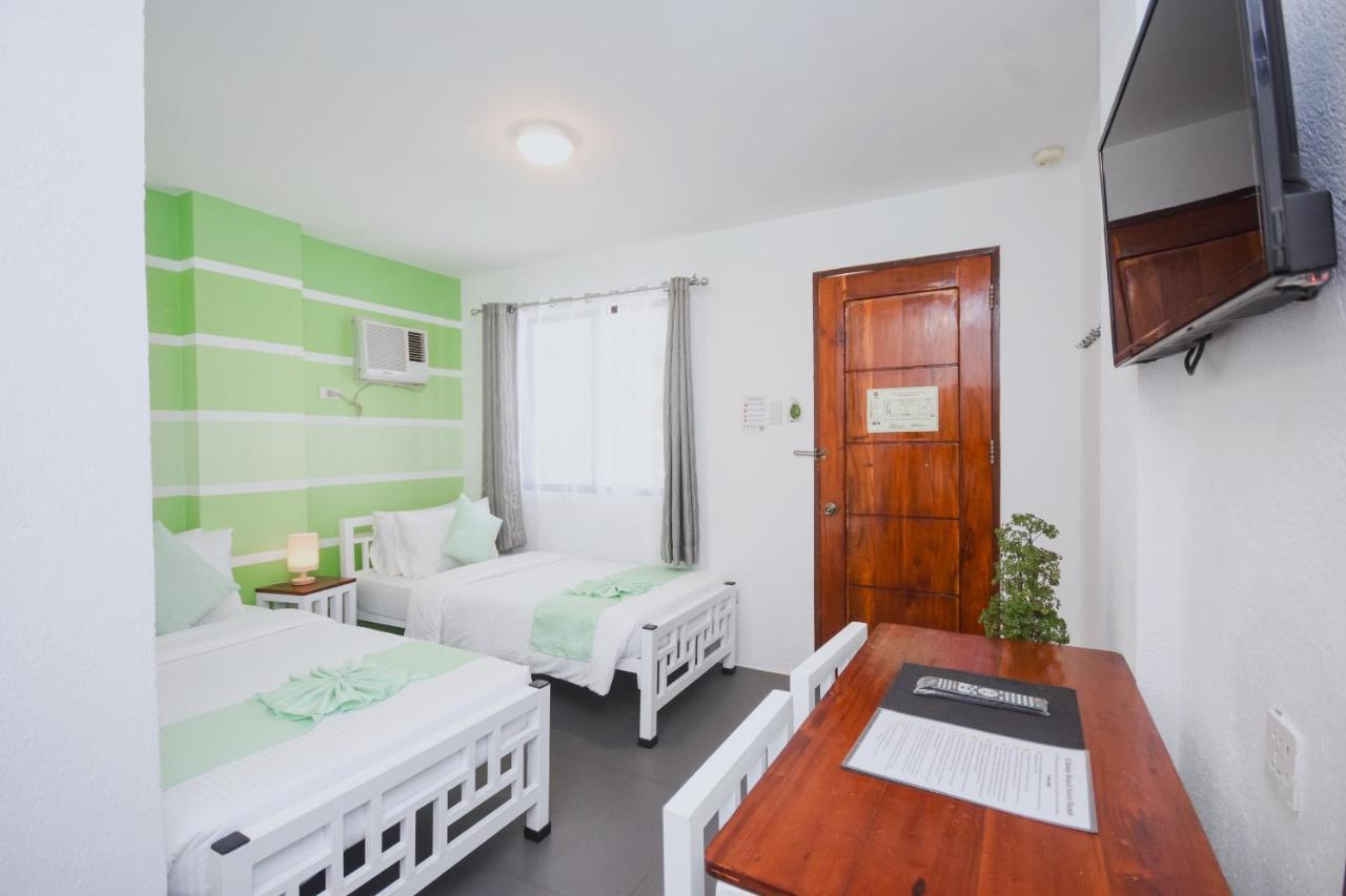 8 Colors House 3* Malay