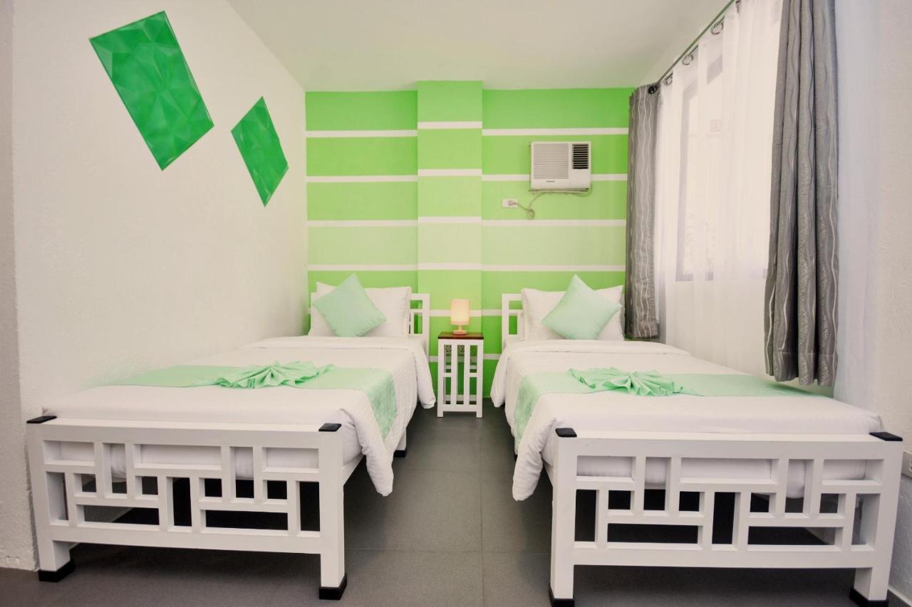 bahay-panuluyan 8 Colors House