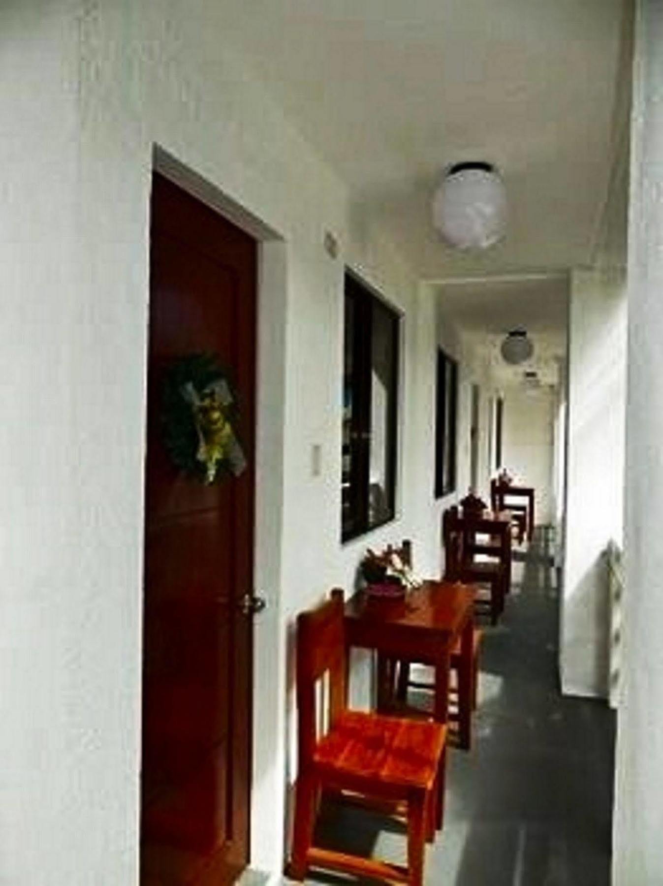 8 Colors House 3* Malay